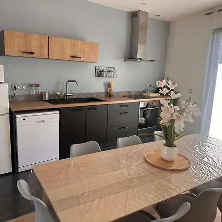 Aquero T4 Apartment Lourdes